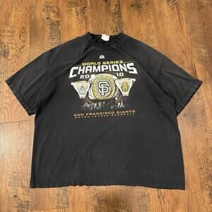 VTG San Francisco Giants T-Shirt Mens XL-2XL World Series 2010 Faded Majestic